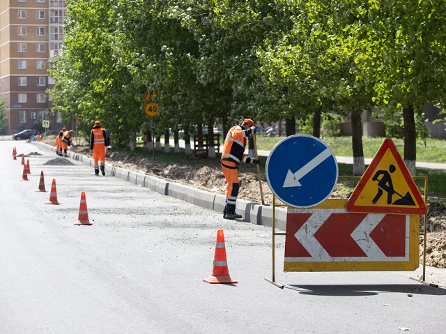 Исследование: дорожный рабочий может зарабатывать в Казани до 105 000 рублей