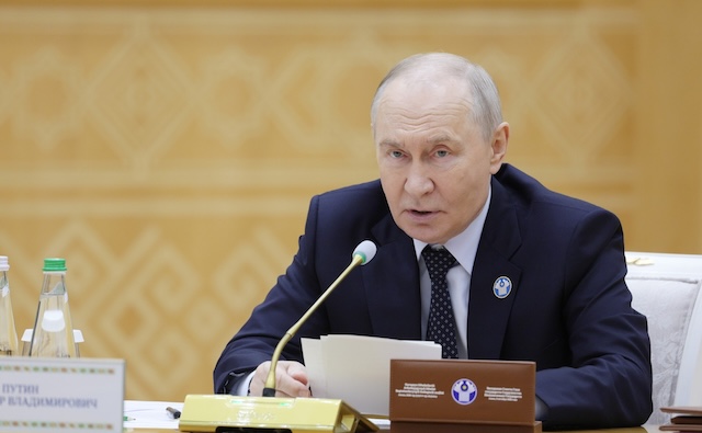 Президент России назвал русский язык мощной объединяющей силой на пространстве СНГ