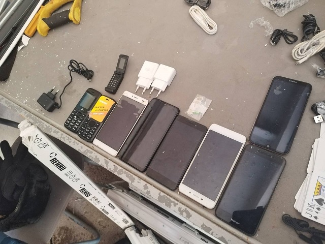 Житель Татарстана пытался провезти в колонию оконные рамы со встроенным тайником