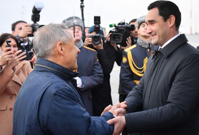 Президент Туркменистана прибыл в Казань на саммит БРИКС