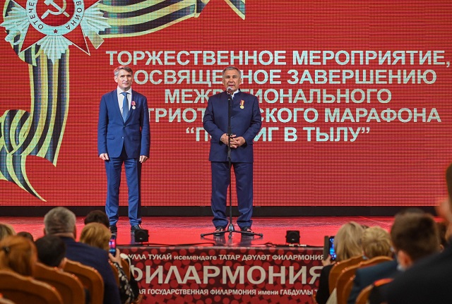 Рустам Минниханов: Строители Казанского обвода это герои, ковавшие победу в тылу