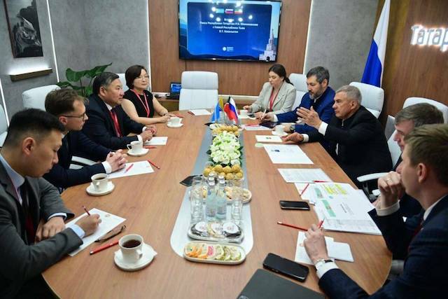 Рустам Минниханов и глава Тывы подписали соглашение о сотрудничестве