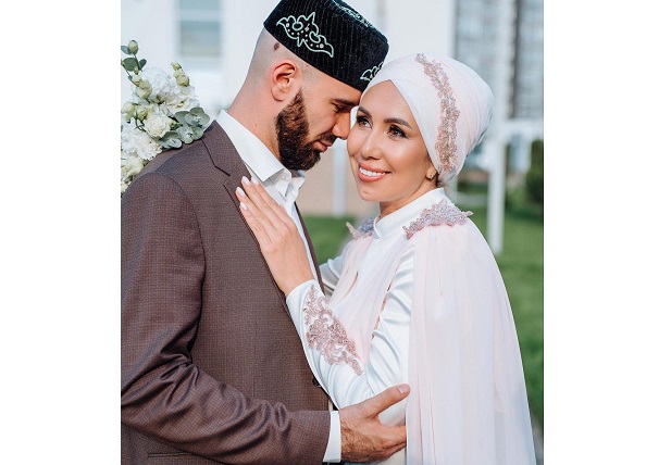 Кияүгә чыккан Ильвира Хәмматова никах фотоларын күрсәтте