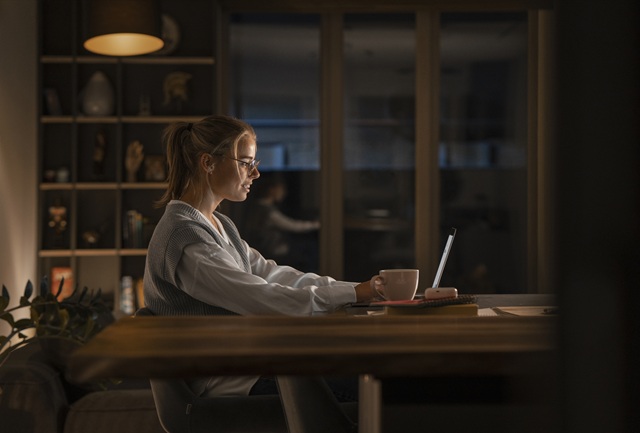 Регионам России хотят дать право сдвигать рабочий день из-за зимней темноты