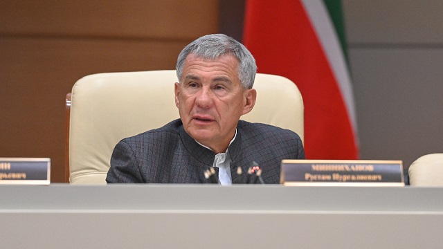 Минниханов: экономическая ситуация в республике остается напряженной