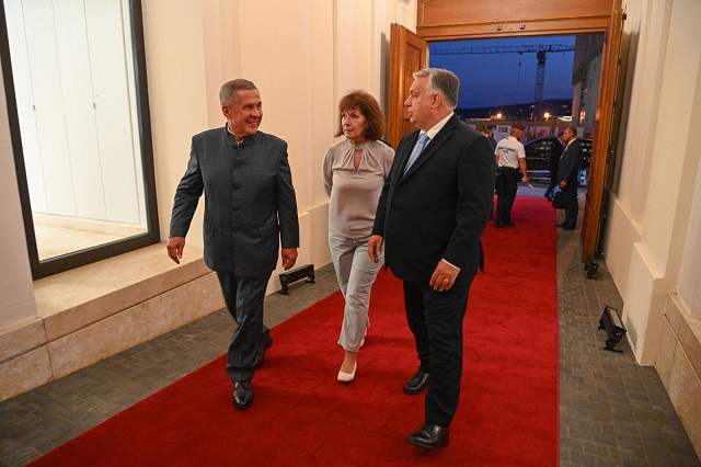 Опубликованы кадры из Кармелитского подворья в Венгрии, где Орбан принимал Минниханова