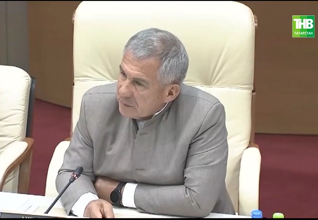 Минниханов поручил возобновить работу оперштаба по противодействию коронавирусу