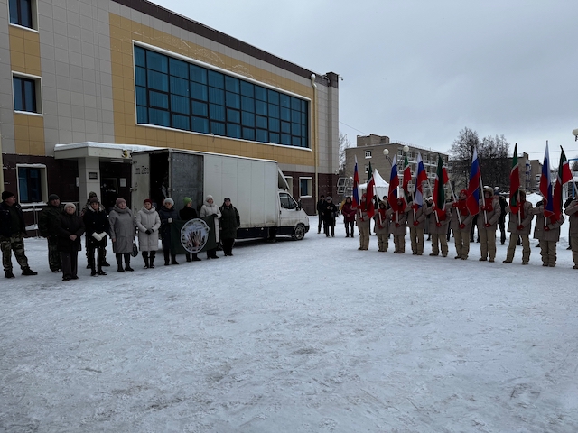 Жители Менделеевского района РТ передали новогодние подарки землякам в зону СВО