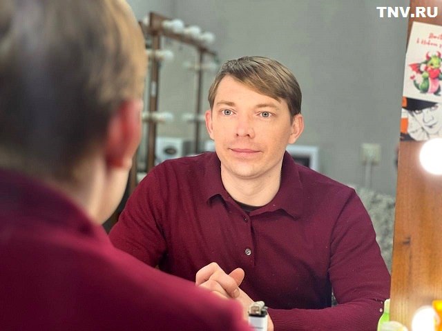 «К профессии артиста нельзя относиться как к работе»: Алексей Захаров о магии театра, удаче и благодарности зрителя