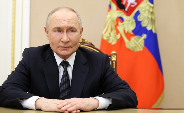 Путин: торжества 9 Мая показали настрой друзей РФ на безопасный мир