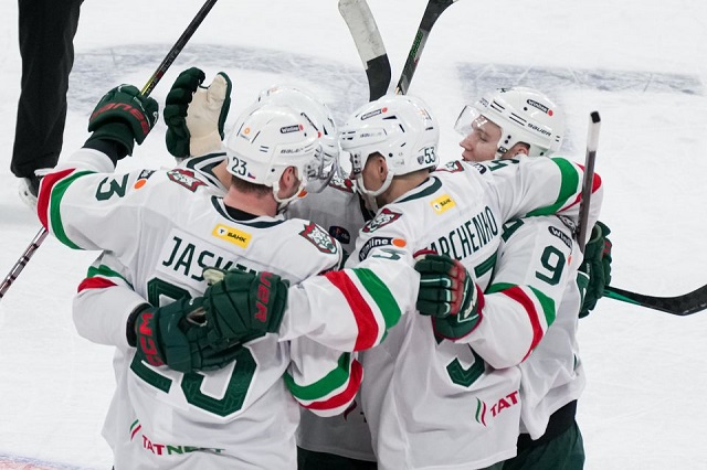 «Ак Барс» победил «Автомобилист» в первом матче серии плей-офф КХЛ