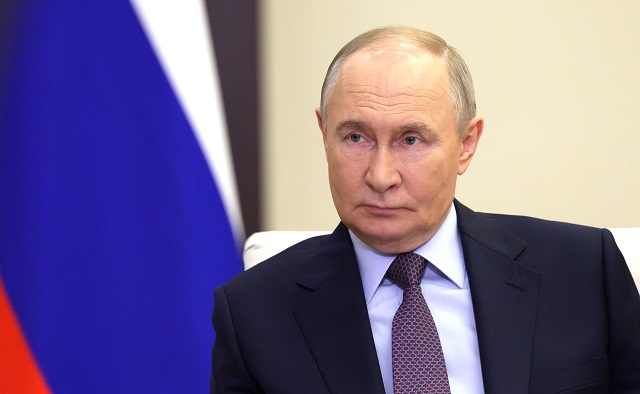 Путин поздравил мусульман России с Курбан-байрамом