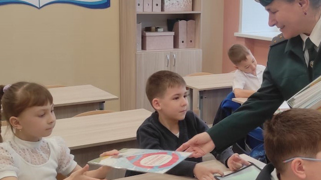 Сотрудники Минэкологии РТ провели урок для школьников Нурлата