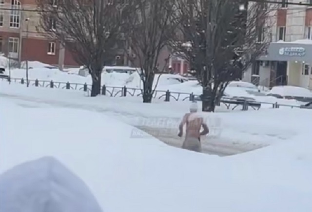 «Бегущий в бинтах»: казанец сбежал из больницы, чтобы спасти квартиру от «пожара»