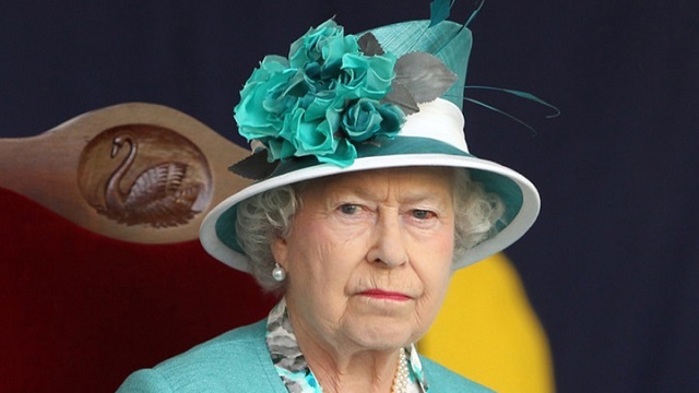 95-летняя королева Великобритании Елизавета II заболела коронавирусом