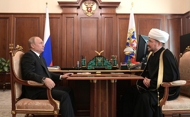 ДУМ РФ выразило благодарность Путину за празднование даты принятия ислама Булгарией