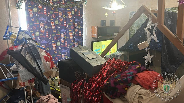 Зарезавшая ножницами пятилетнего сына жительница Казани сама вызвала полицию