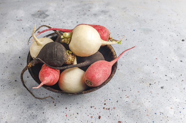 Редис, редька, репа: чем полезны и кому противопоказаны, рассказали татарстанцам