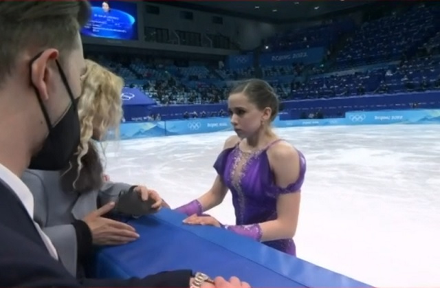 Камила Валиева расстроилась из-за ошибки при исполнении тройного акселя