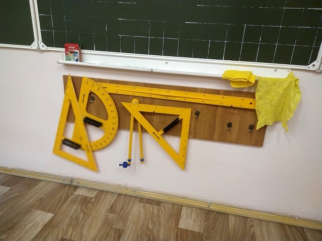 Мәктәп укучыларының Бөтенроссия тикшерү эшләрен яздан көзгә күчерделәр