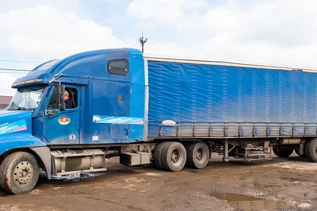 «Бойцы чувствуют эту поддержку»: Нижнекамск отправил 29 тонн груза и технику в зону СВО