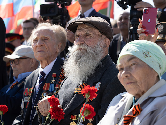 Мэр Казани поручил организовать достойное празднование 80-летия Победы