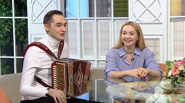 Рәфинә Ганиуллина һәм Разил Камаловның танышу тарихы - видео