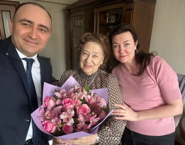 В Татарстане поздравили с днем рождения дочь Мусы Джалиля