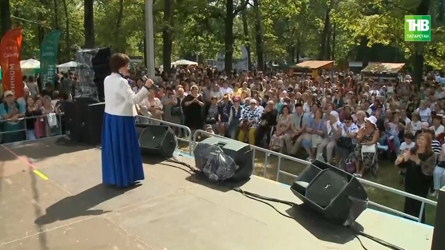 «Болгар радиосы» собрало звезд татарской эстрады на Сабантуе в Березовой роще