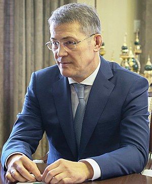 Глава Башкирии обещал увольнять за отсутствие масок