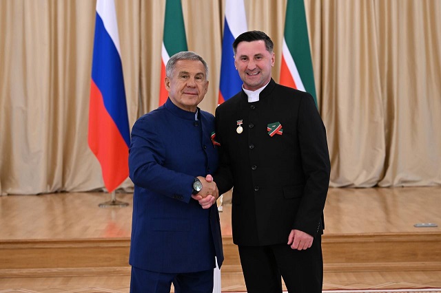 Кариев театры артисты Фәнис Кәлимуллинга "Татарстанның халык артисты" исеме бирелде