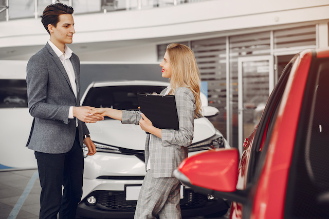 7,5 млн рублей потеряли двое жителей Казани при покупке авто онлайн