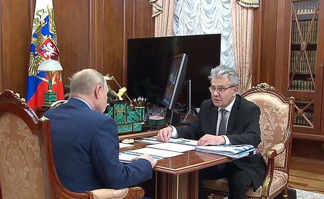 Путин: технология РАН по расшифровке древних текстов создаст уникальный фонд культуры