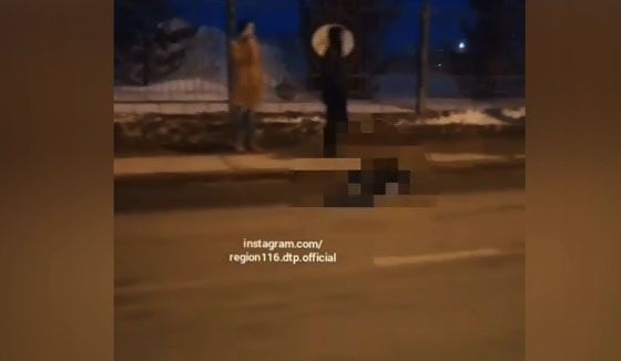 На трассе под Челнами дальнобойщик сбил насмерть 21-летнего парня