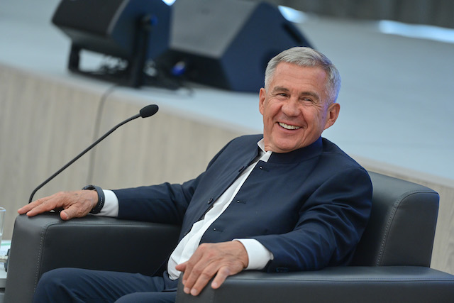 Рустам Минниханов: профессия учителя должна быть престижной