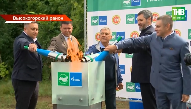 В преддверии Дня Республики Миннниханов посетил Зеленодольск, Пестрецы и Высокую Гору