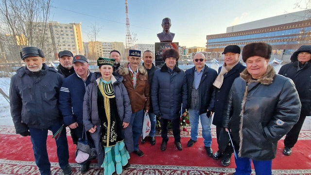 Якутск шәһәрендә “Казан” скверы һәм Муса Җәлилгә һәйкәл ачылган