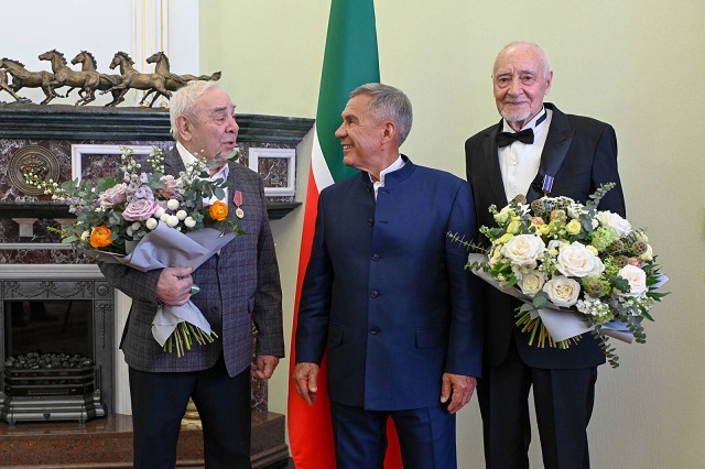 Двойной юбилей: народные артисты РФ и РТ Шарафеев и Тазетдинов отметили по 85 лет