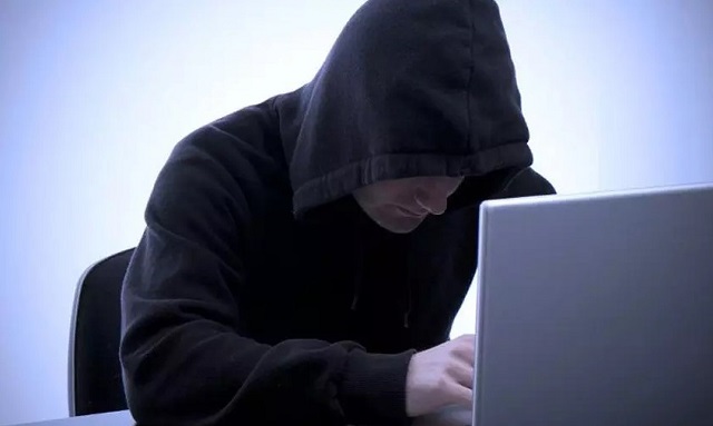 Опубликовавший в сети фото обнаженной подруги житель Татарстана предстанет перед судом