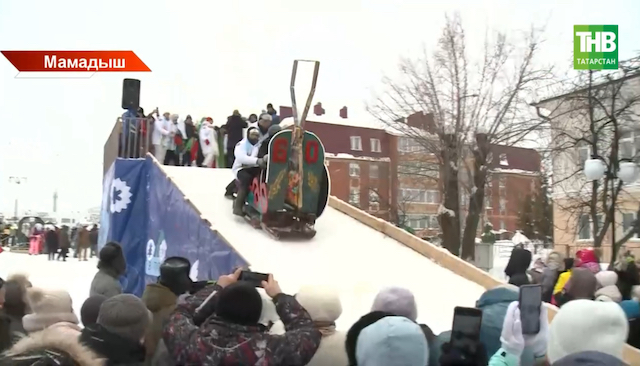 Самовар, лапоть, патефон: юбилейный «Sunny Фест» прошел в Мамадыше 