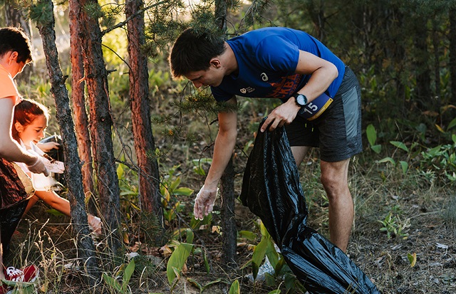 Жителей Казани пригласили принять участие в очистке от мусора территории озера Третье