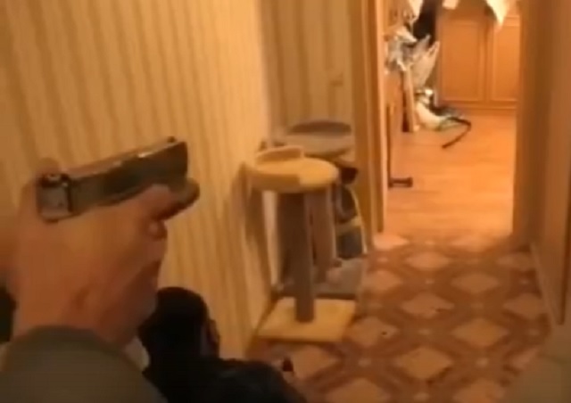 В сеть слили видео убийства сотрудника КГБ Белоруссии подозреваемым в терроризме