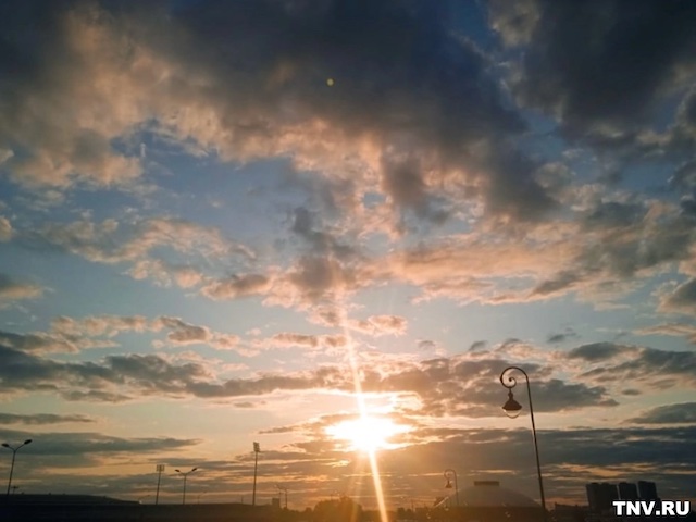 Сильный ветер до 18 м/с и 27-градусная жара окутают Татарстан 14 июля