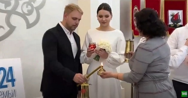 Казань передала регионам ПФО частичку огня Семейного очага