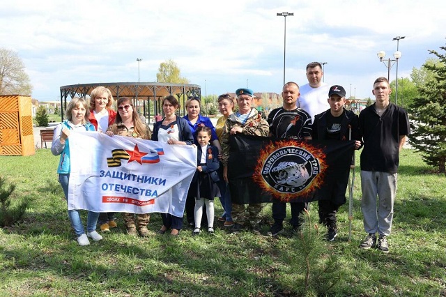 В Центральном парке Буинска появилась аллея в честь погибших бойцов