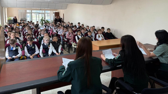 Школьникам Альметьевска провели экоурок по нацпроекту