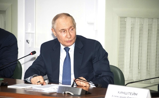 Владимир Путин: противник каждый день пытается пересечь госграницу РФ