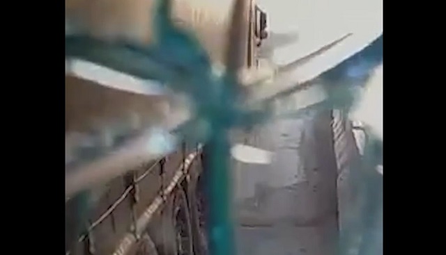 Момент столкновения туристического автобуса «Казань-Челябинск» с фурой попал на видео