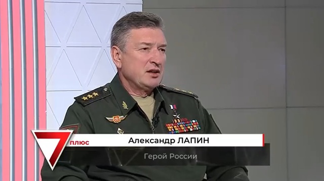 Лапин предложил учредить новые боевые ордена и назвал три священные опоры для молодежи