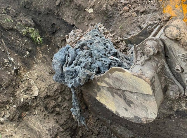 В Татарстане из канализации достали неожиданный предмет